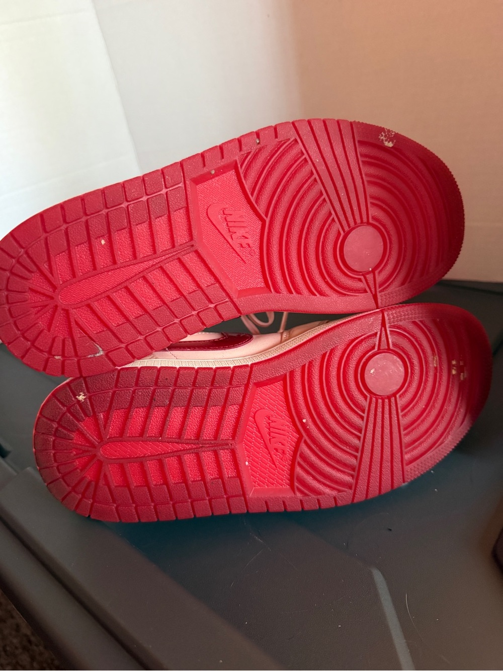 Nike Air Jordan 1 Low SE ‘Patent Valentines Day’ 
Woman’s Size 6 - Picture 8 of 8